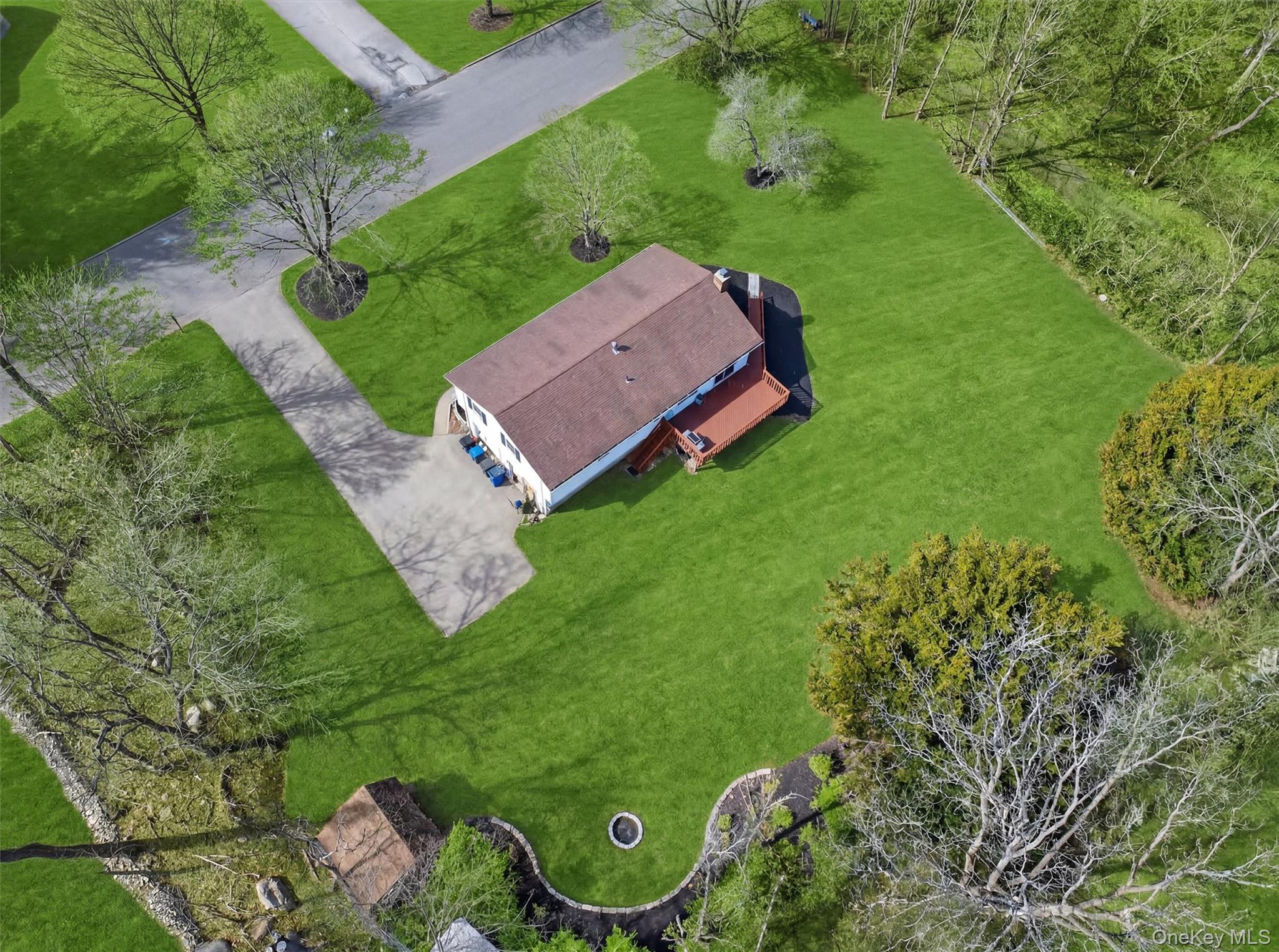 8 Hampton Road Airmont, NY 10901 - Photo 48 of 50