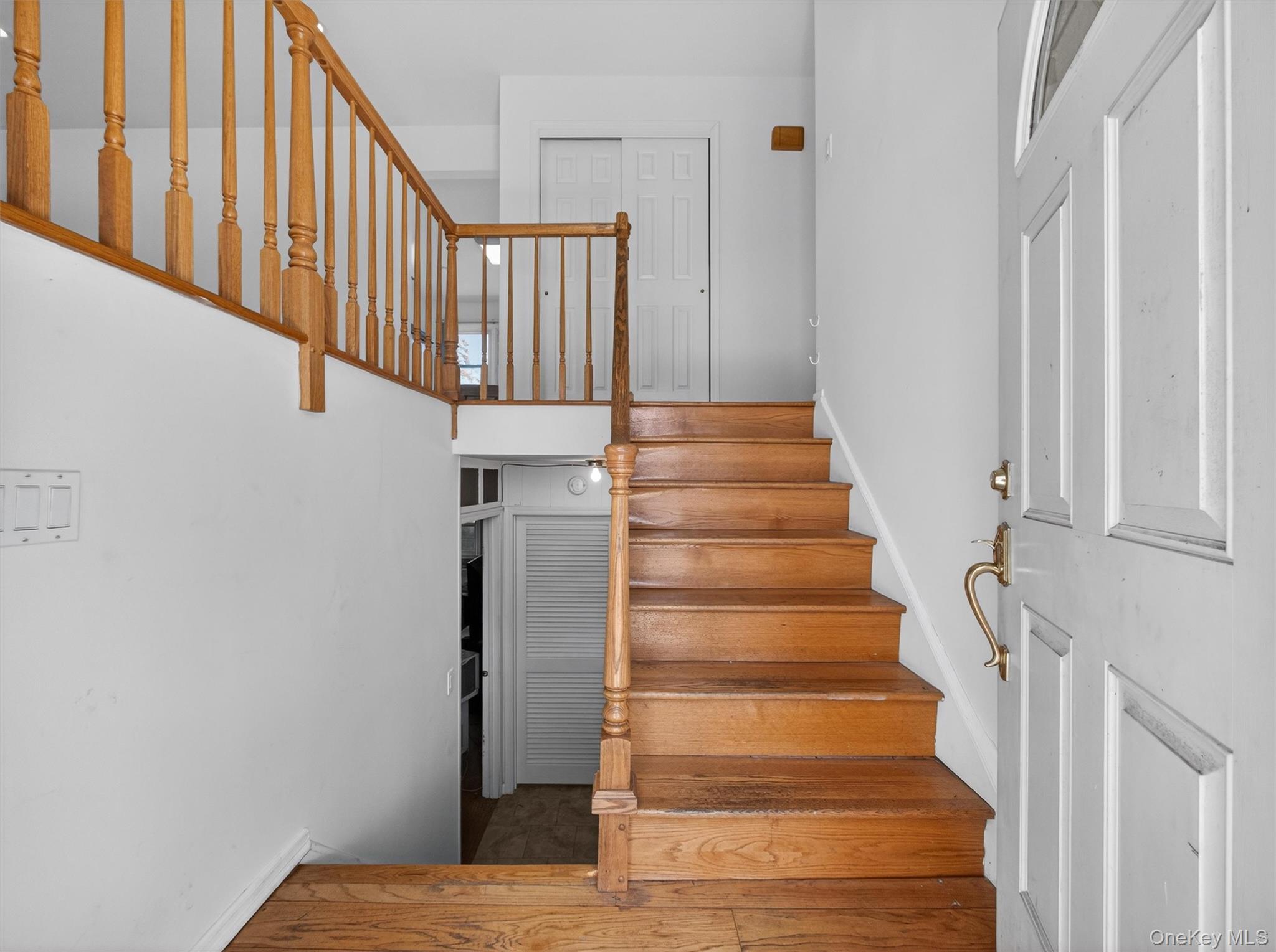 8 Hampton Road Airmont, NY 10901 - Photo 9 of 50