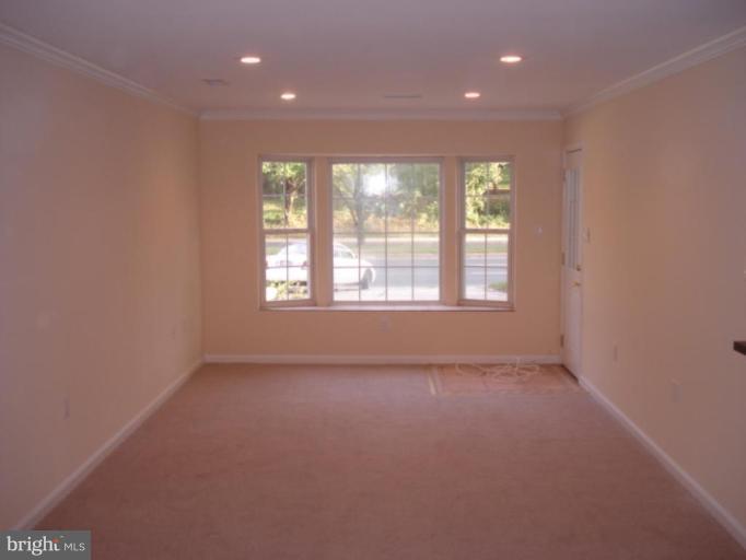 121 Randolph Road Silver Spring, MD 20904 - Photo 15 of 30 Family Room