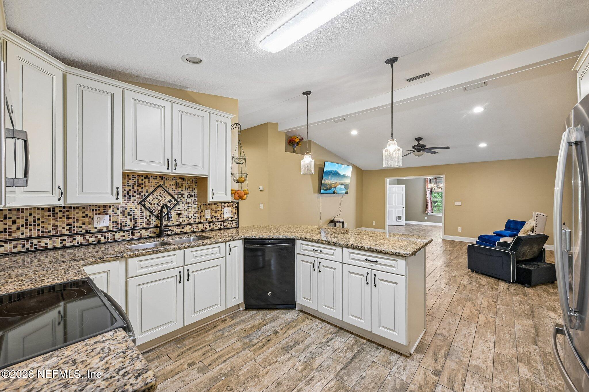4265 Angora Street Middleburg, FL 32068 - Photo 17 of 60 Kitchen