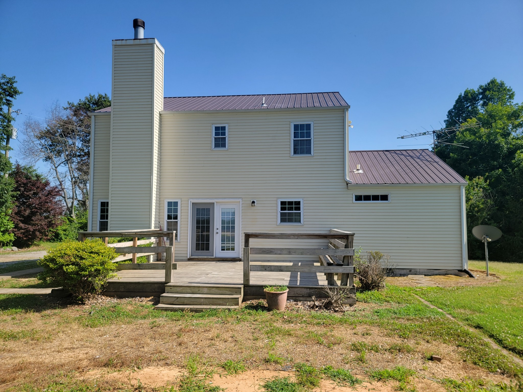 5814 Wayman Dunn Road Springfield, TN 37172 - Photo 54 of 65 a view of a house with backyard and sitting area