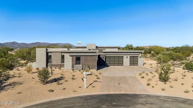 $2,800,000 | 35097 North 83rd Place, Scottsdale, AZ 85266