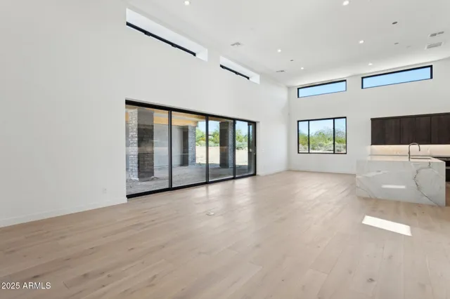 $2,800,000 | 35097 North 83rd Place, Scottsdale, AZ 85266