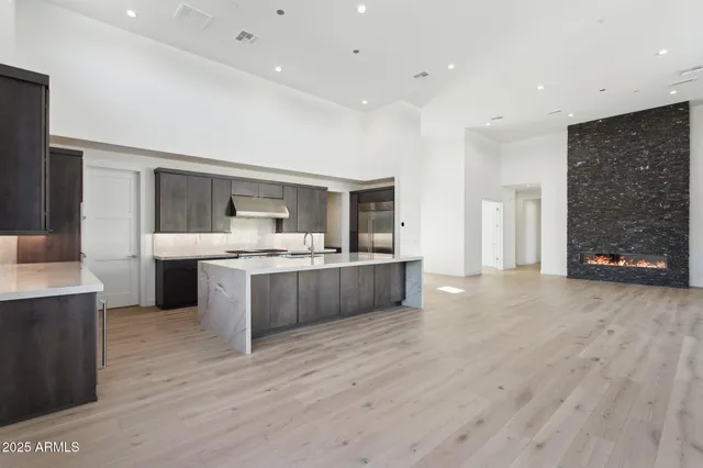 $2,800,000 | 35097 North 83rd Place, Scottsdale, AZ 85266