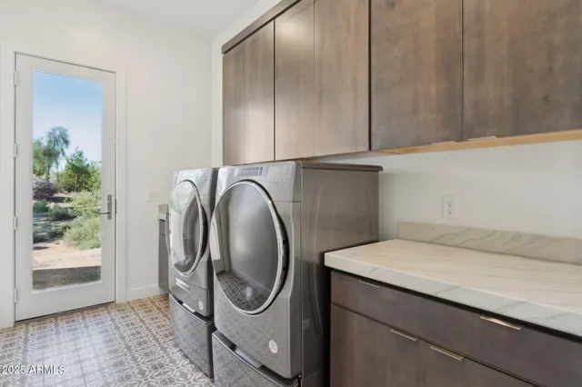 $2,800,000 | 35097 North 83rd Place, Scottsdale, AZ 85266