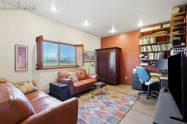 $700,000 | 1534 7th Street, Penrose, CO 81240
