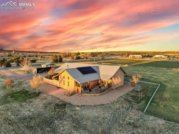 $700,000 | 1534 7th Street, Penrose, CO 81240