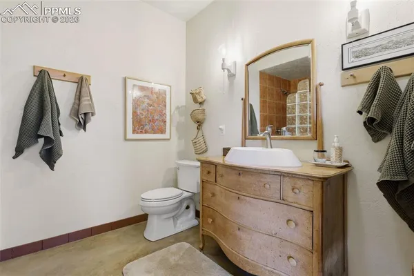$700,000 | 1534 7th Street, Penrose, CO 81240