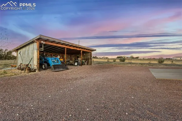 $700,000 | 1534 7th Street, Penrose, CO 81240