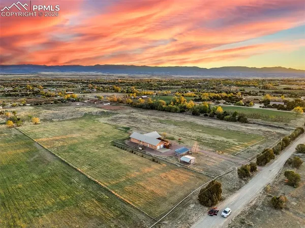 $700,000 | 1534 7th Street, Penrose, CO 81240