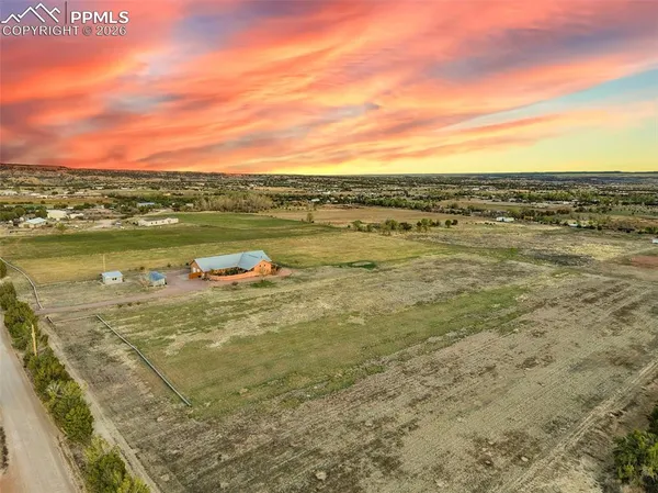 $700,000 | 1534 7th Street, Penrose, CO 81240