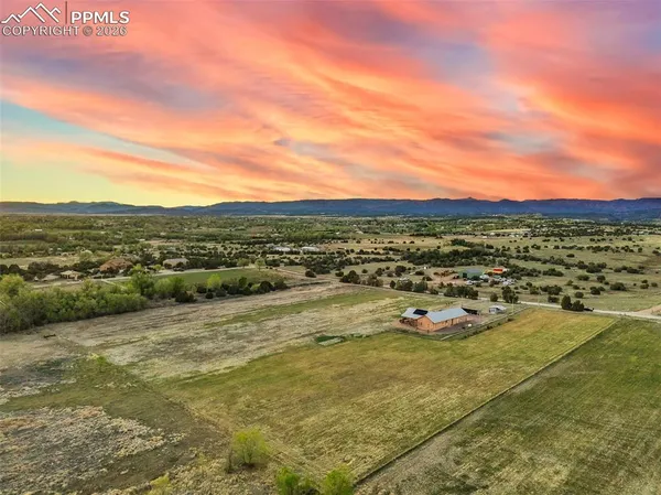 $700,000 | 1534 7th Street, Penrose, CO 81240
