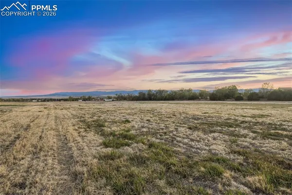 $700,000 | 1534 7th Street, Penrose, CO 81240