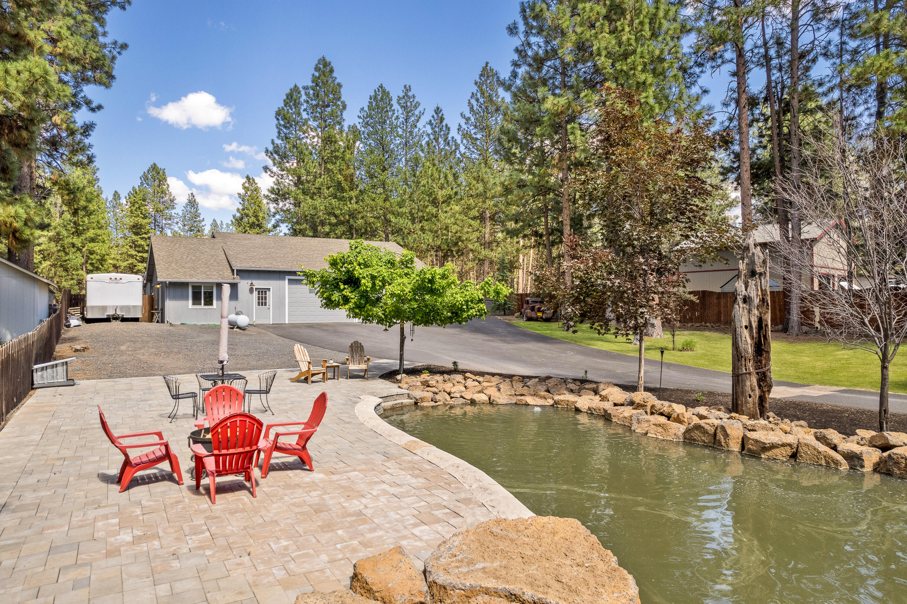 60060 Turquoise Road Bend, OR 97702 - Photo 53 of 58 RV Area and Pond