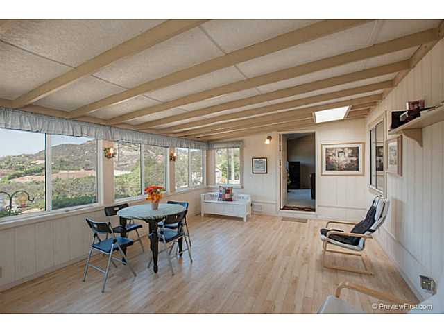 2204 Lookout Mountain Road Fallbrook, CA 92028 - Photo 6 of 25 This is the perfect area to admire the views!