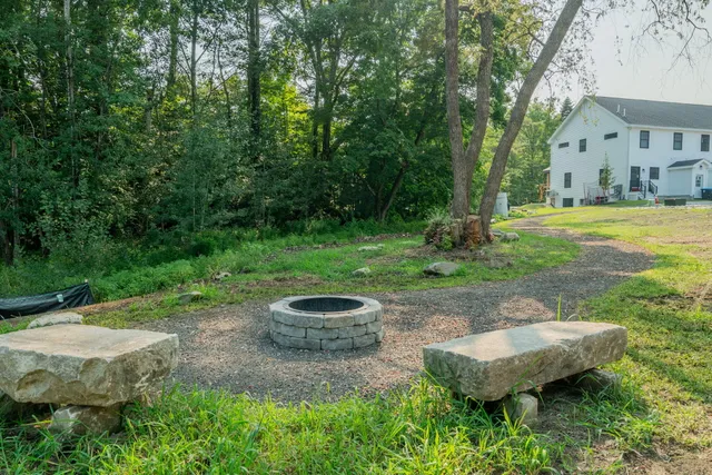 $569,000 | 7 Parsonage Road, Unit 4, North Yarmouth, ME 04097