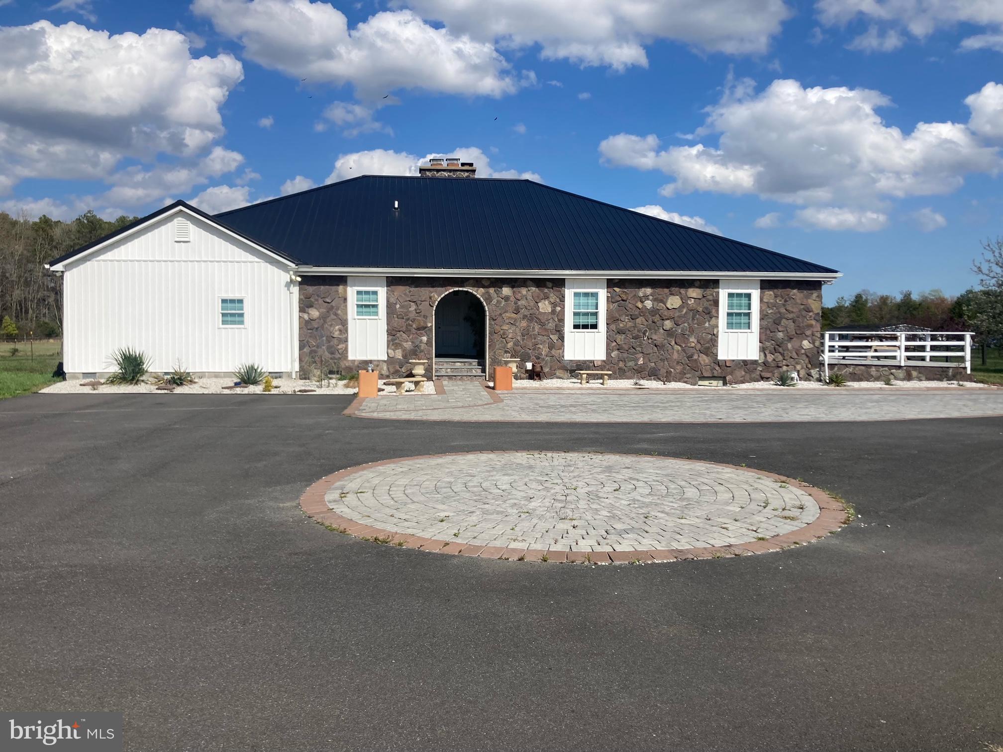 18155 Deer Forest Road Georgetown, DE 19947 - Photo 2 of 28