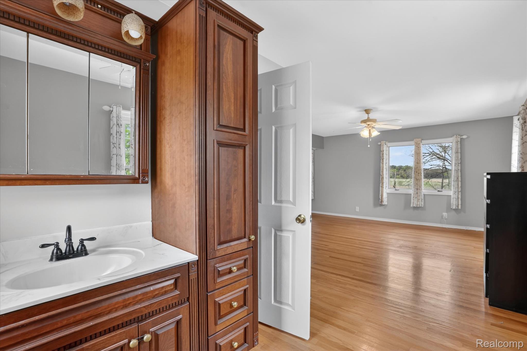 175 Templar Avenue Pinckney, MI 48169 - Photo 28 of 80 24-Primary Bathroom.jpg