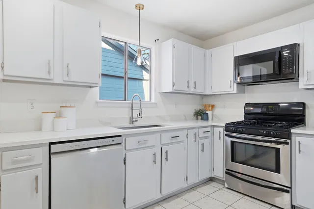 $515,000 | 13004 Esplanade Street, Austin, TX 78727