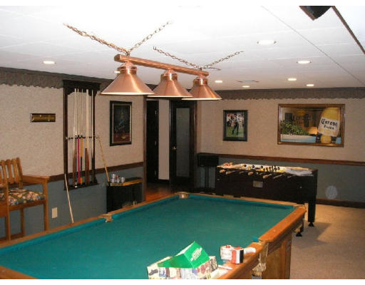 12 Pequot Road Southampton, MA 01073 - Photo 13 of 14 Gallery Image 13