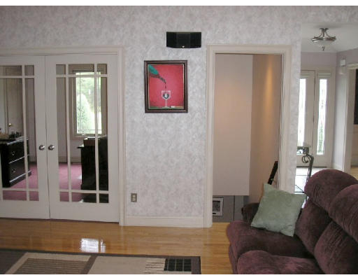 12 Pequot Road Southampton, MA 01073 - Photo 10 of 14 Gallery Image 10