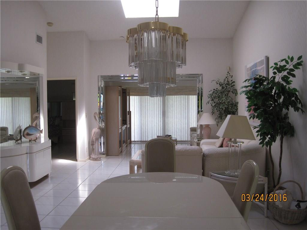 8239 Springlake Drive, Unit 8239 Boca Raton, FL 33496 - Photo 3 of 13 Photo 3