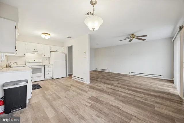 $380,000 | 24 Clay Circle, Brick, NJ 08724