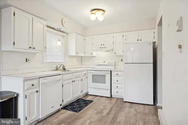 $380,000 | 24 Clay Circle, Brick, NJ 08724