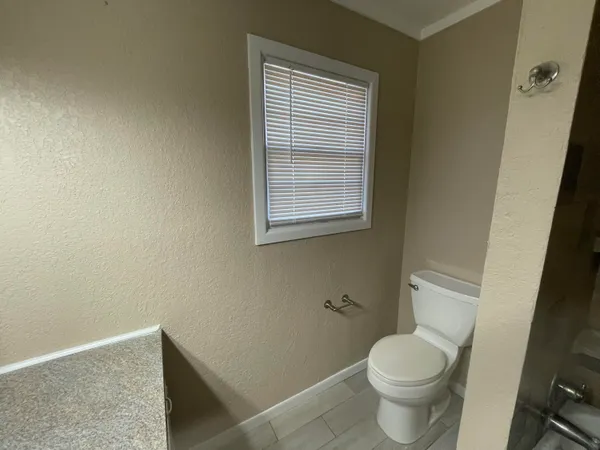 $1,400 | 3715 45th Street, Lubbock, TX 79413