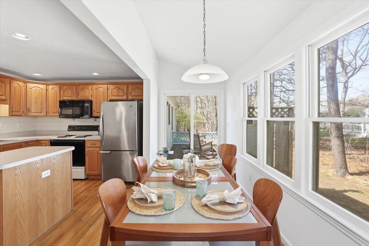 10 Skipjack Lane Hyannis, MA 02601 - Photo 11 of 31 06-10 Skipjack Ln Final-22