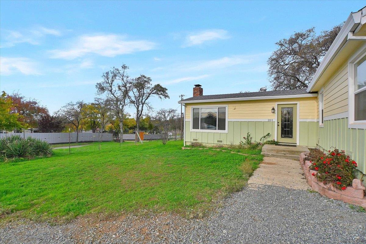 203 Tennessee Lane Bangor, CA 95901 - Photo 2 of 54 front view of a house with a yard