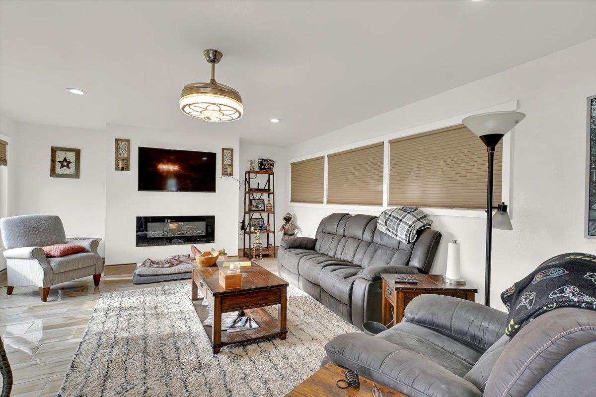 203 Tennessee Lane Bangor, CA 95901 - Photo 5 of 54 a living room with furniture fireplace and flat screen tv