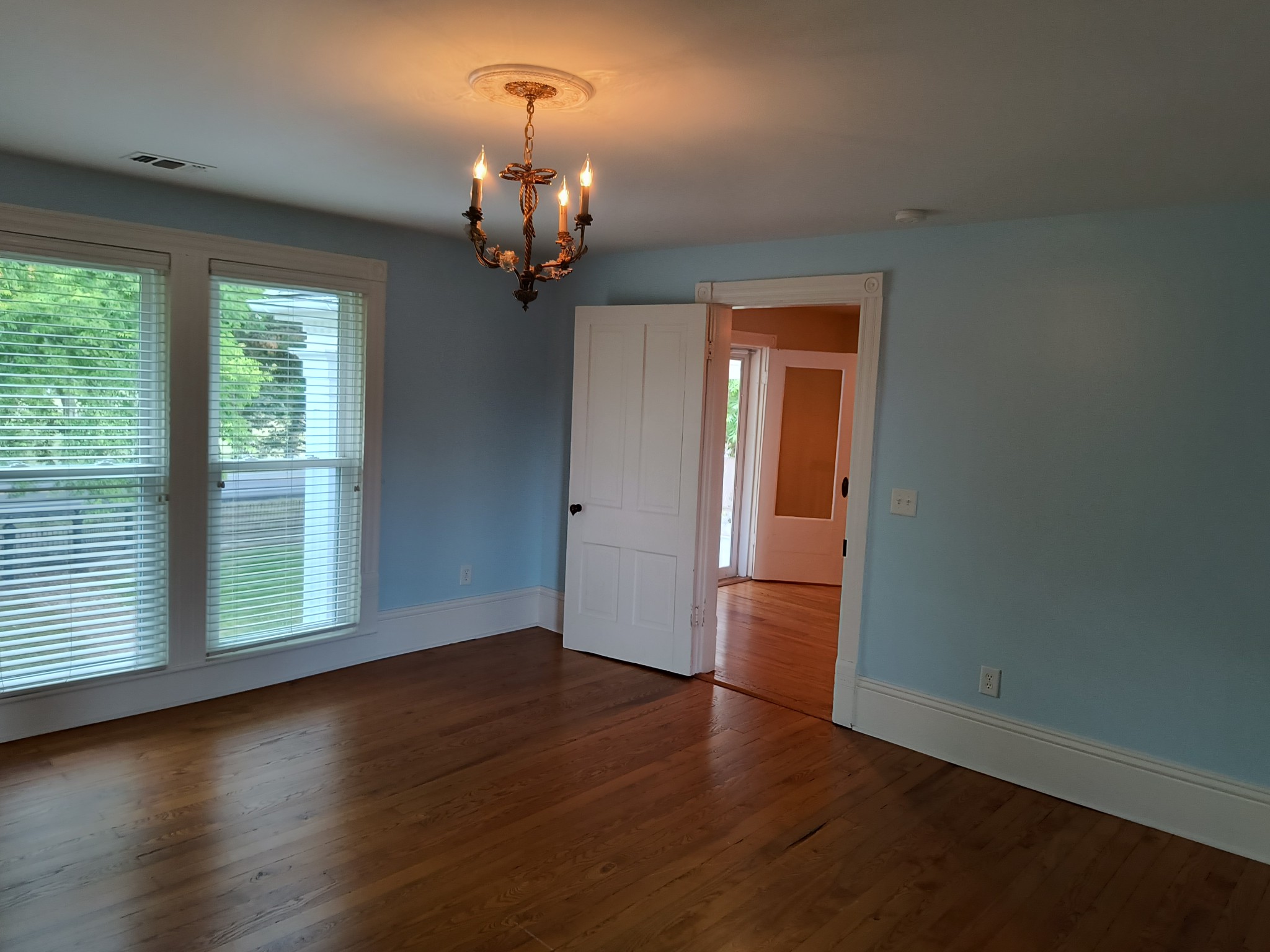 3460 Big Springs Road Lebanon, TN 37090 - Photo 36 of 74 an empty room with wooden floor and windows