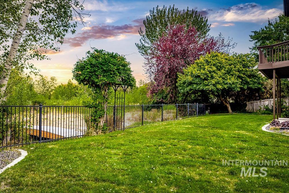 3198 East Rivernest Drive Boise, ID 83706 - Photo 25 of 27
