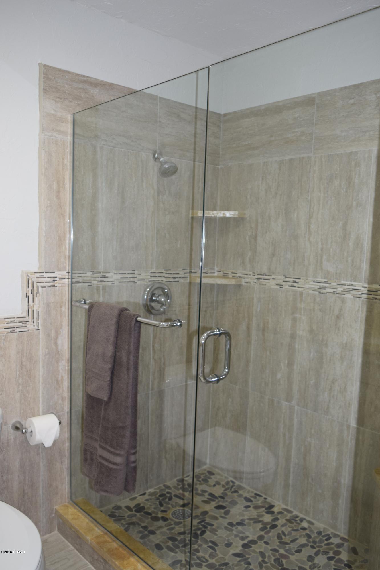 168 Azalea Road Edgewater, FL 32141 - Photo 9 of 28 Master Bath 1