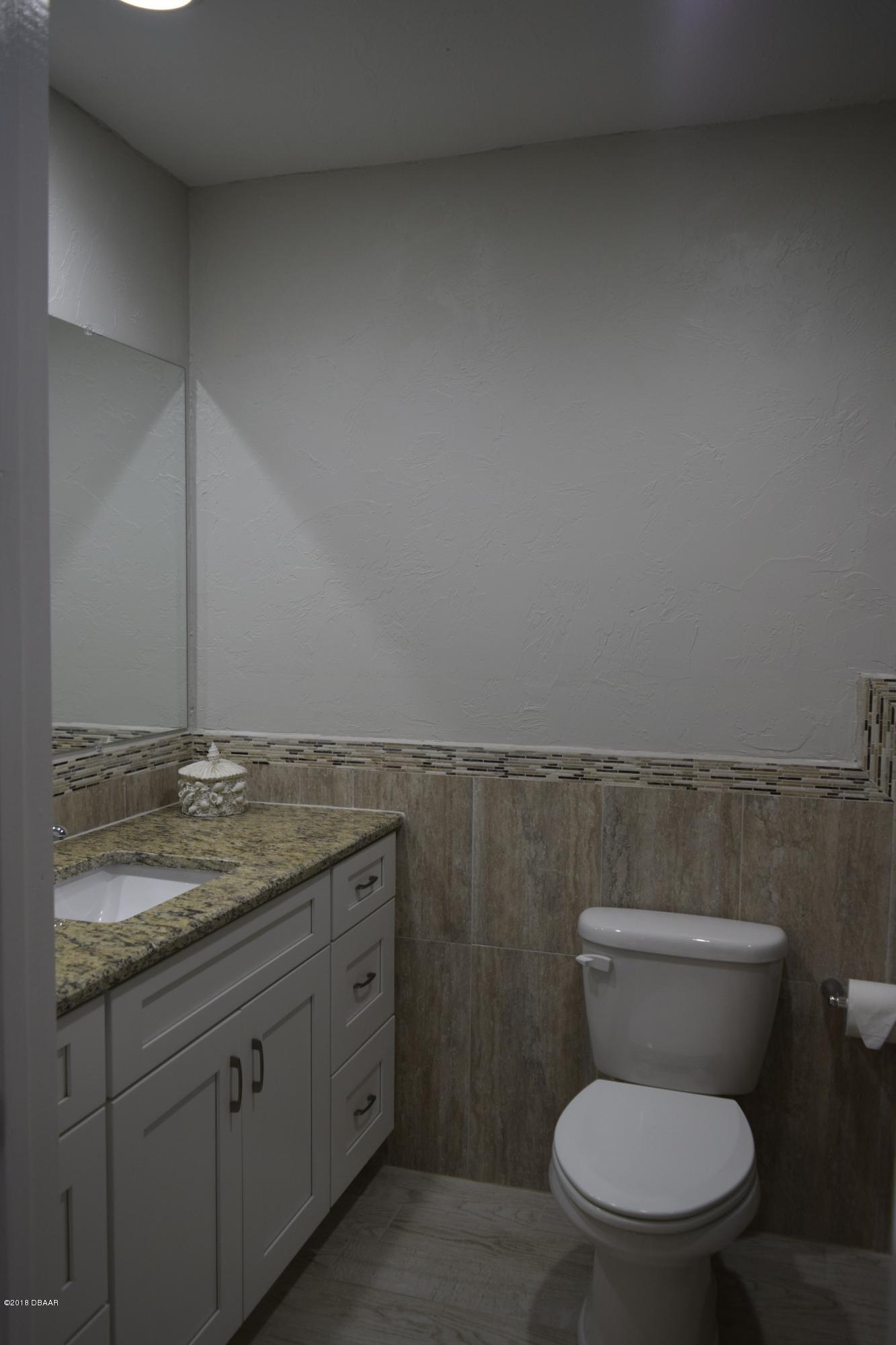 168 Azalea Road Edgewater, FL 32141 - Photo 10 of 28 Master Bath 2