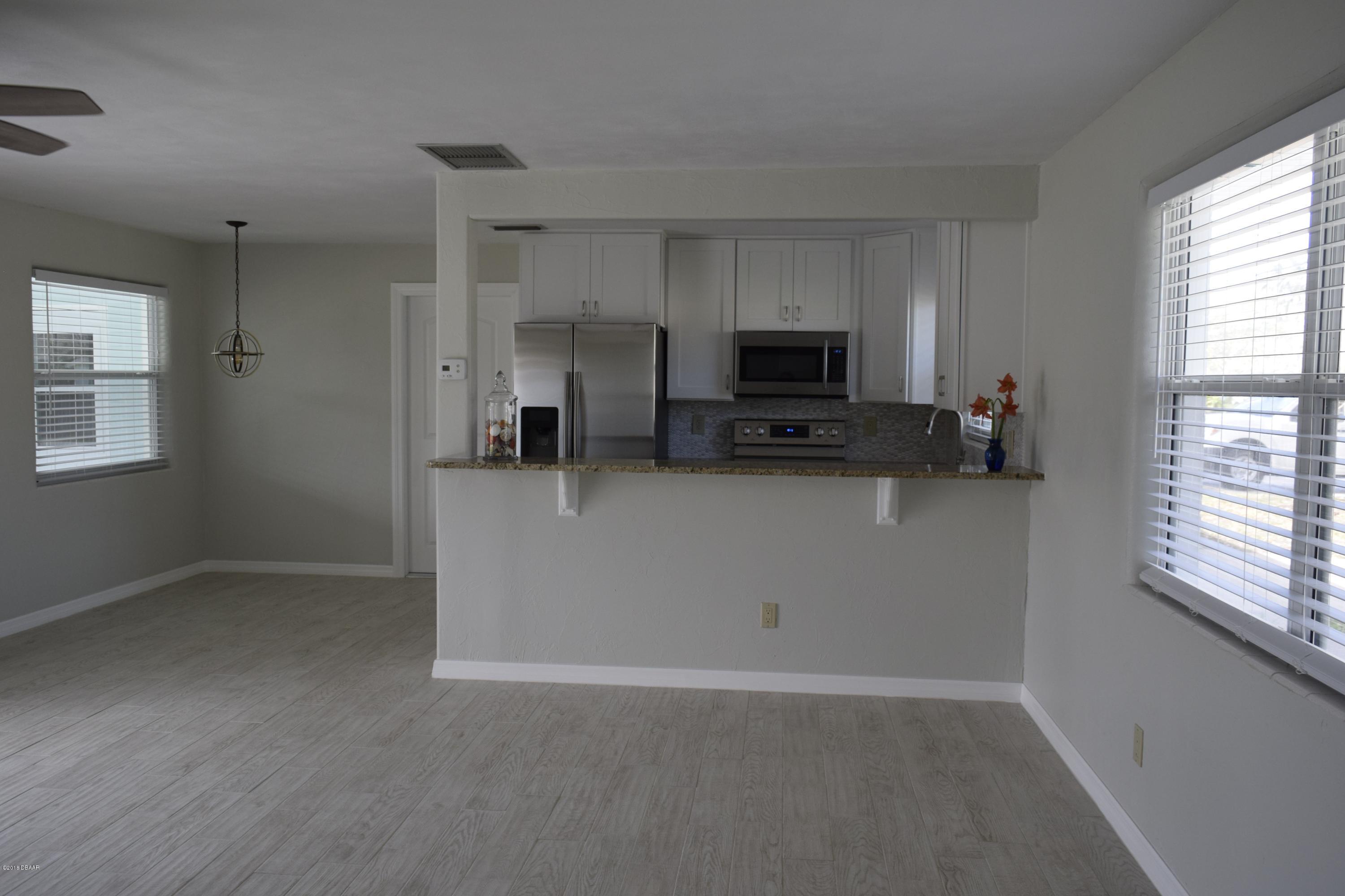 168 Azalea Road Edgewater, FL 32141 - Photo 6 of 28 Kitchen dining