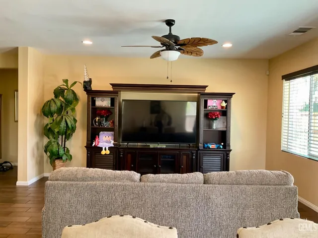 $499,900 | Undisclosed Address, Bakersfield, CA 93311