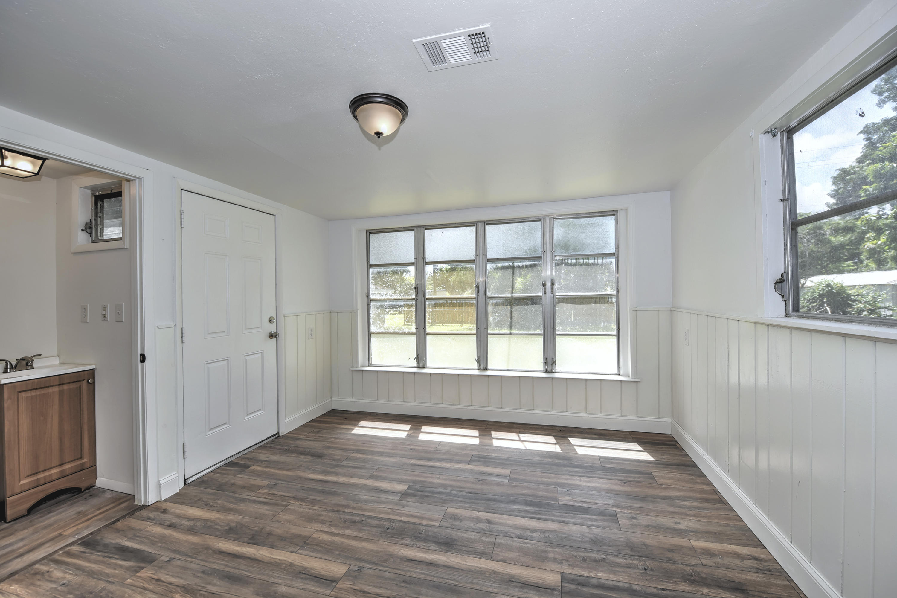 2038 Earl Road Fort Myers, FL 33901 - Photo 11 of 26 11