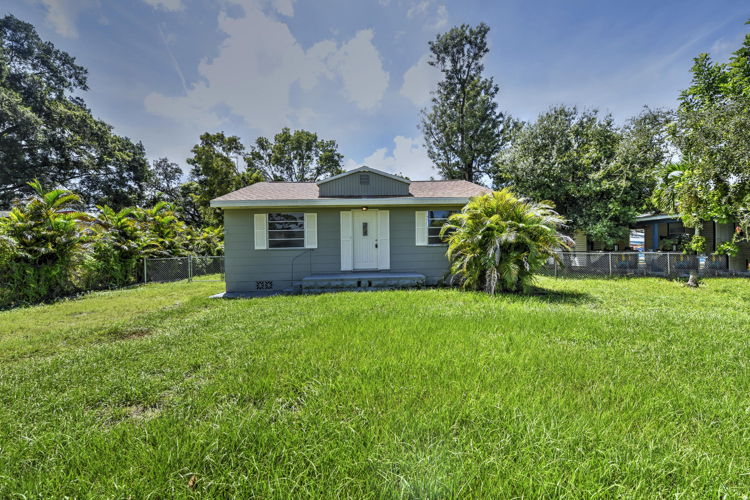 2038 Earl Road Fort Myers, FL 33901 - Photo 2 of 26 1