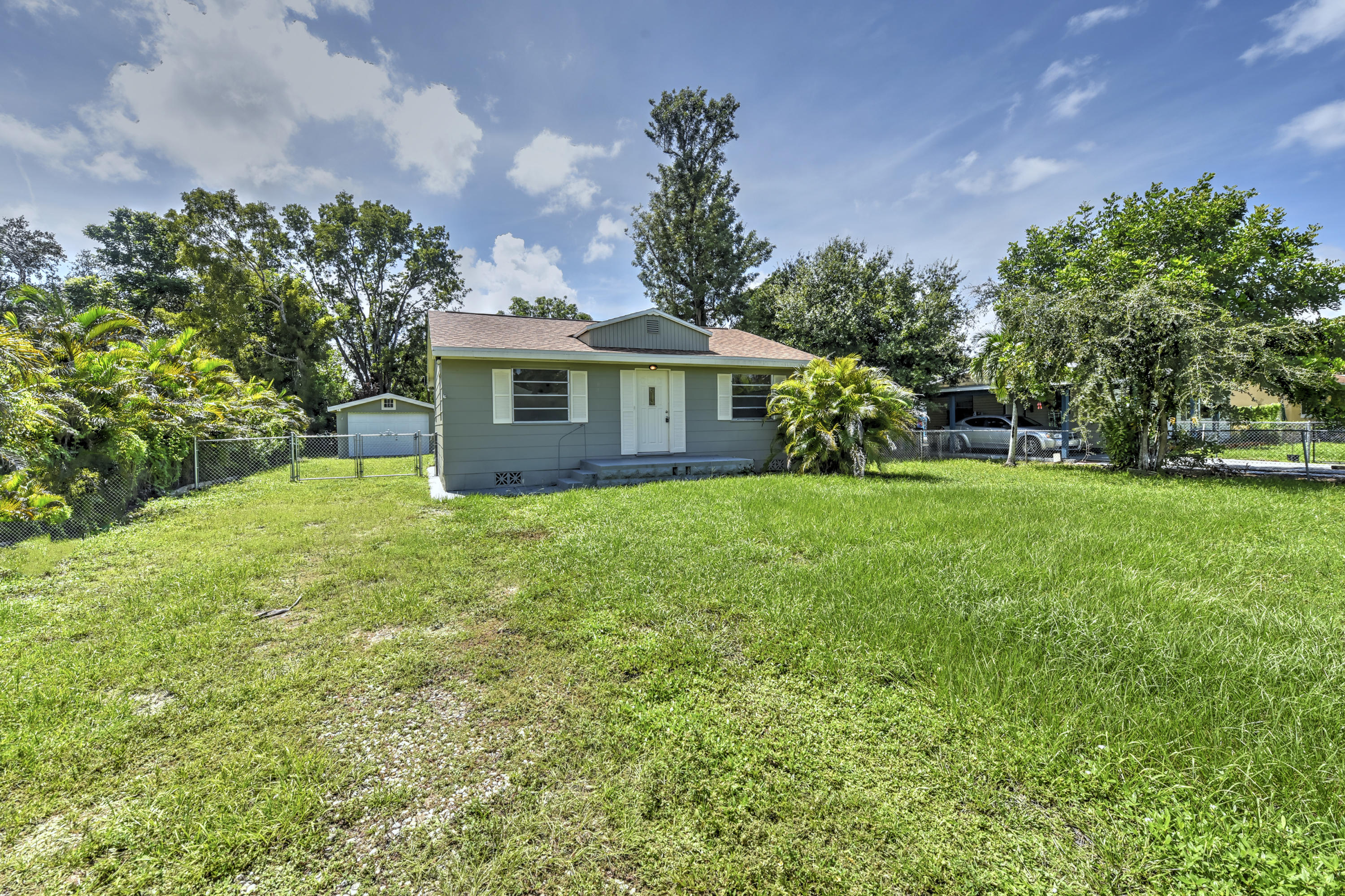 2038 Earl Road Fort Myers, FL 33901 - Photo 3 of 26 3