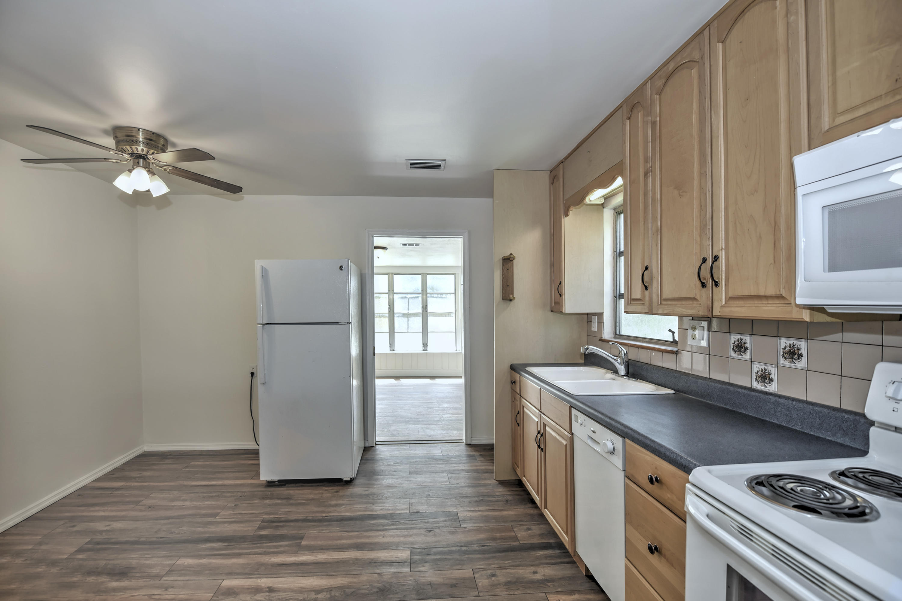 2038 Earl Road Fort Myers, FL 33901 - Photo 8 of 26 8
