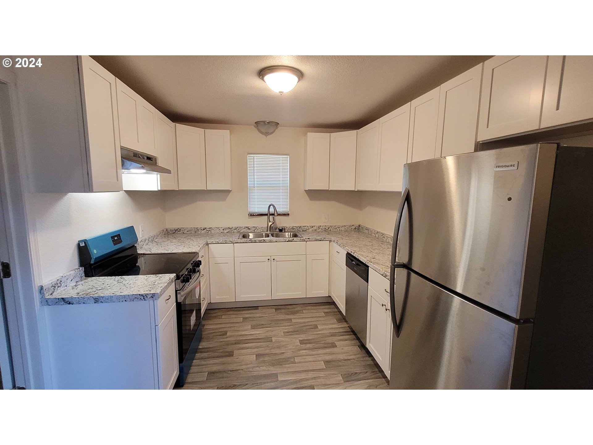 110 Loop Road Myrtle Creek, OR 97457 - Photo 3 of 9 Gallery Image 3