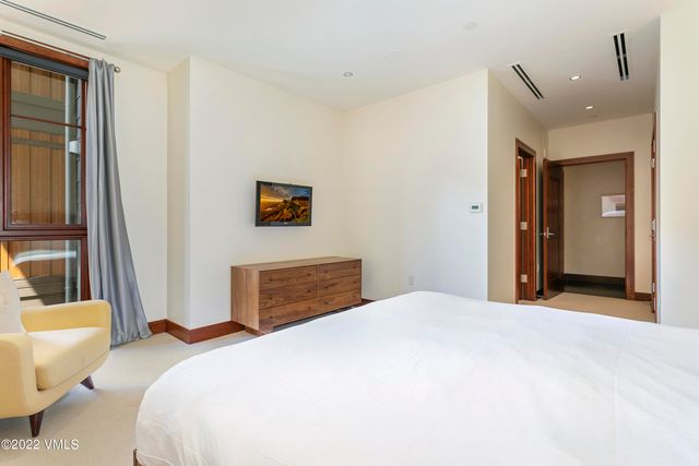 $7,200,000 | 141 East Meadow Drive, Unit 5G WEST, Vail, CO 81657