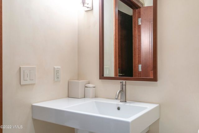 $7,200,000 | 141 East Meadow Drive, Unit 5G WEST, Vail, CO 81657