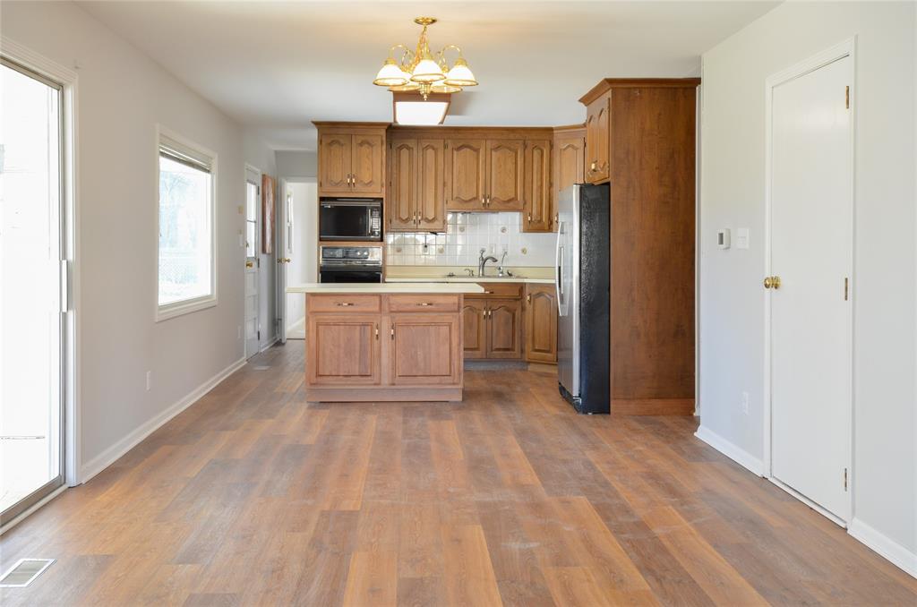 7607 Partridge Road Southport, IN 46227 - Photo 8 of 41 Gallery Image 8
