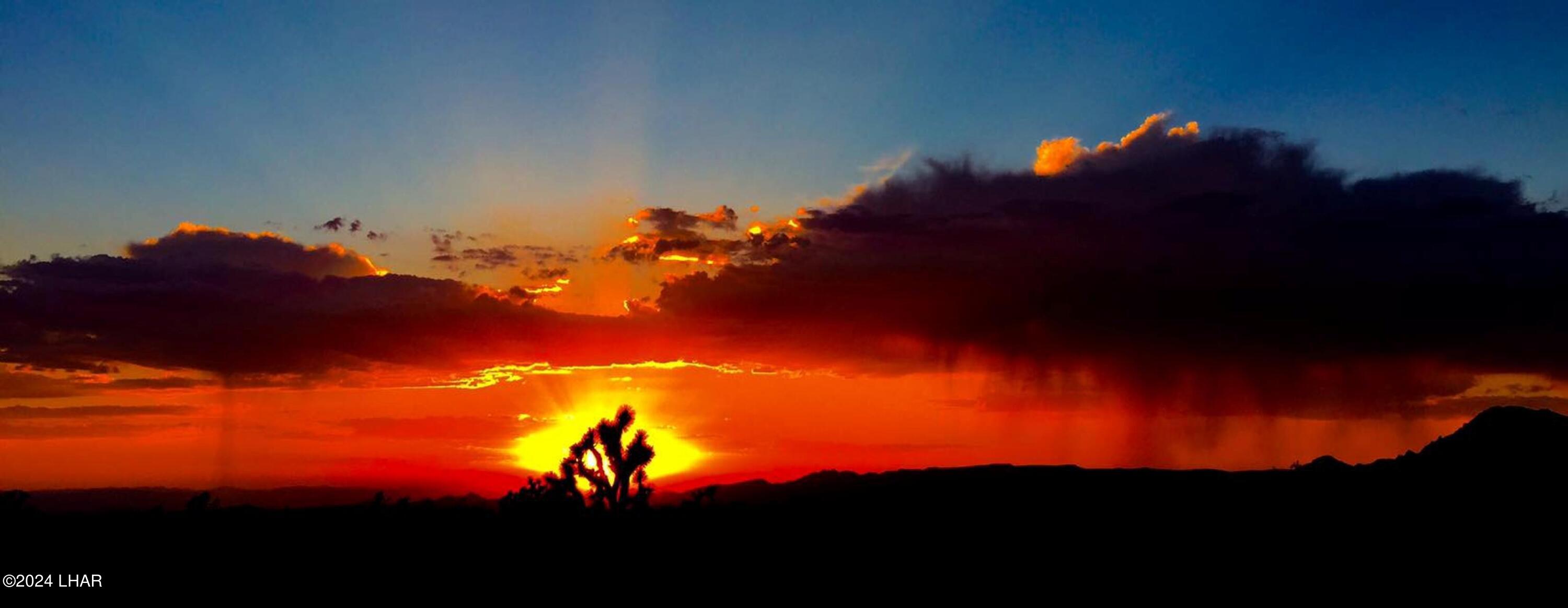 Lot 6 South Carrow Road Yucca, AZ 86438 - Photo 21 of 43 Sunsets
