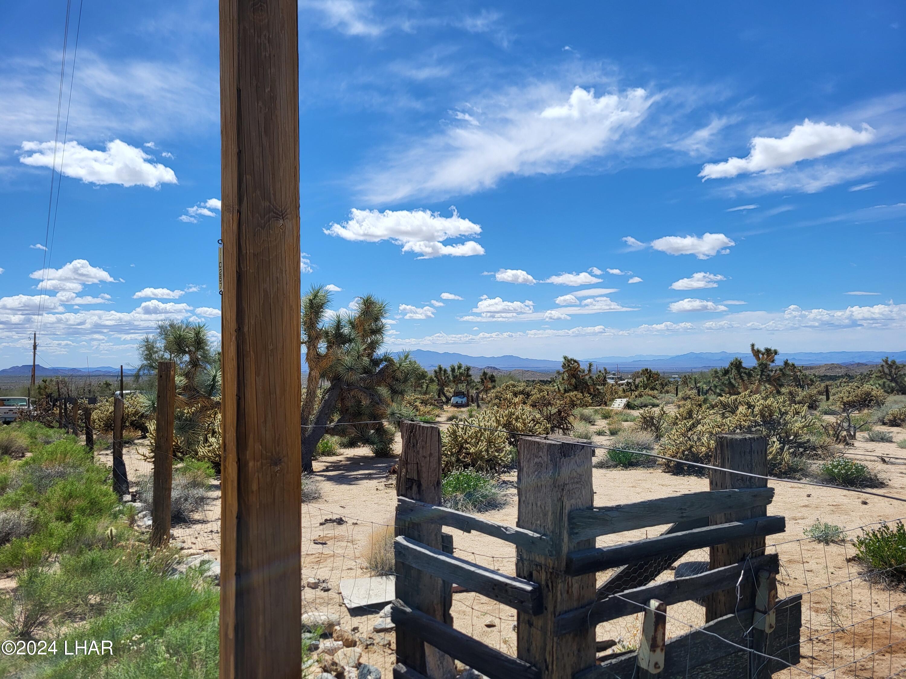 Lot 6 South Carrow Road Yucca, AZ 86438 - Photo 6 of 43 1.17 Acres on Carrow Rd