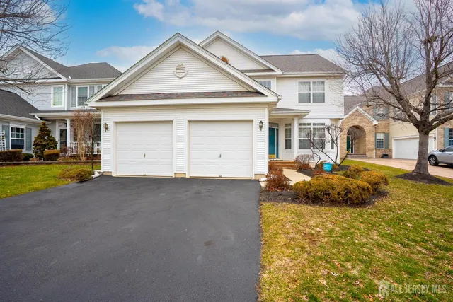 $1,095,000 | 6 Barlow Court, Plainsboro, NJ 08536
