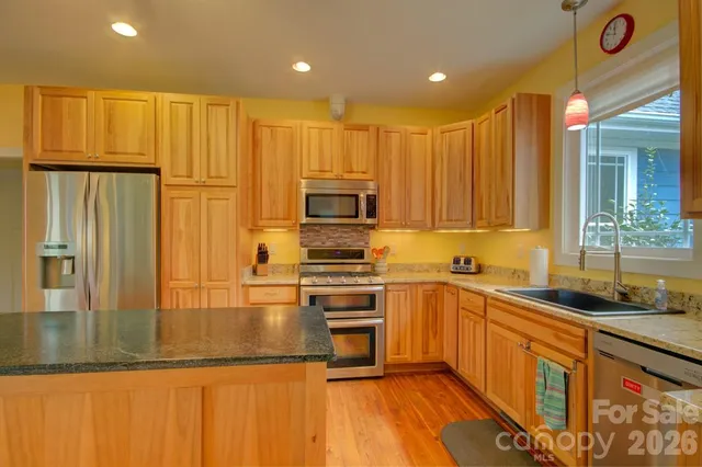 $795,000 | 751 Everett Road, Pisgah Forest, NC 28768